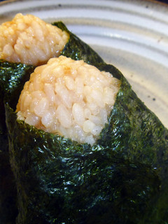 ご飯に混ぜるだけの醤油麹おにぎり-レシピのメイン写真