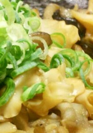 はなびらたけとまいたけの醤油バター炒め-レシピのメイン写真