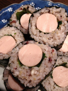十六穀ごはん☆魚ソーセージで簡単のり巻き-レシピのメイン写真