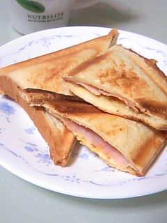 ホットサンドメーカーで簡単ホットサンド☆-レシピのメイン写真