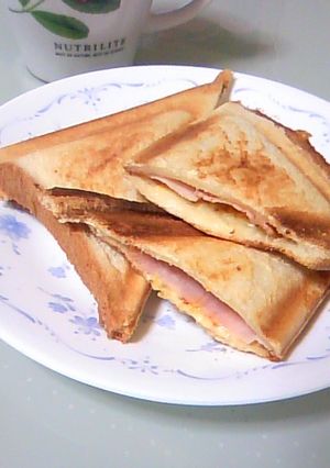 ホットサンドメーカーで簡単ホットサンド☆-レシピのメイン写真
