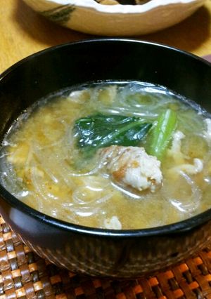 豚こまと小松菜と春雨のお味噌汁-レシピのメイン写真