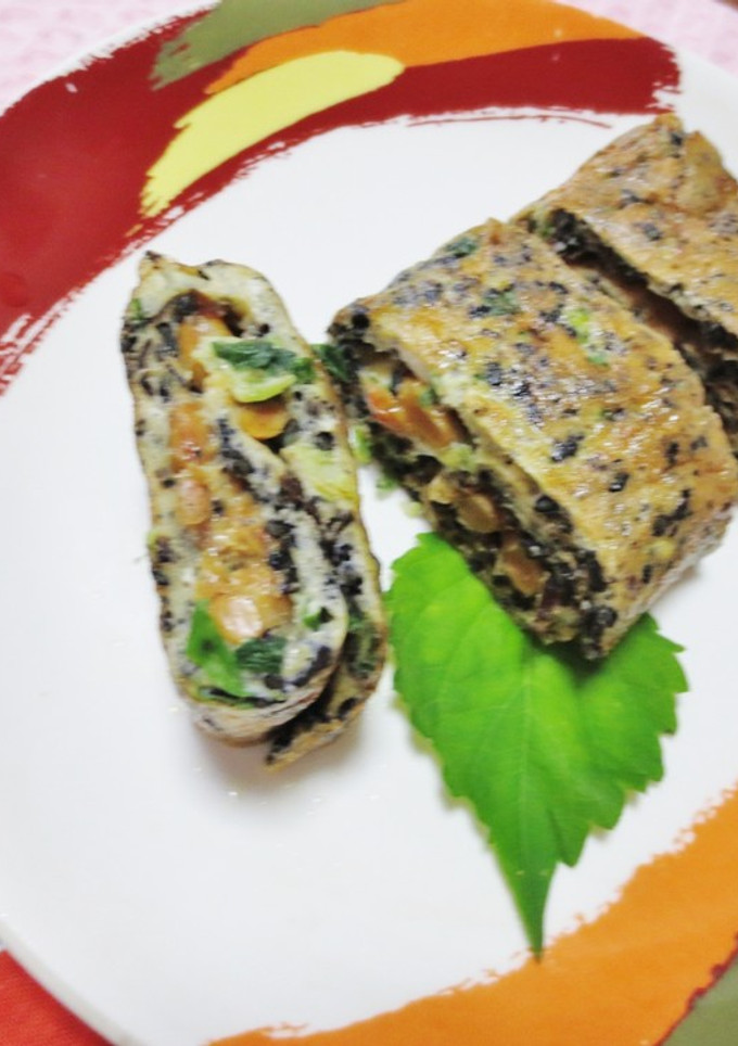 塩こんぶで納豆☆黒ゴマの卵焼き-レシピのメイン写真