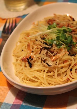 塩昆布で桜えびとエノキのスパゲッティー-レシピのメイン写真