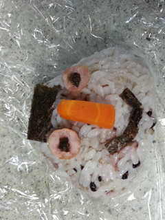 十六穀ご飯でキャラおにぎり☆-レシピのメイン写真