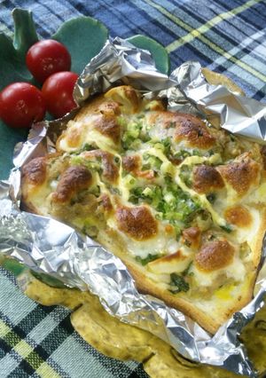 リメイク♪餃子DEトースト☆からしマヨ味-レシピのメイン写真