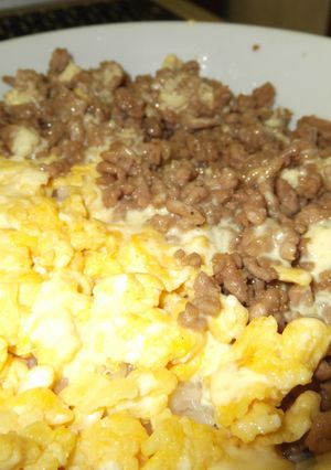 スペイン風牛そぼろ丼アイオリソースがけ-レシピのメイン写真