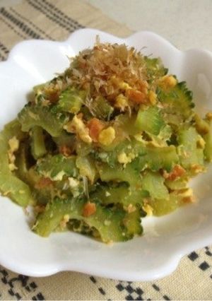 ゴーヤと鮭フレークの炒め物-レシピのメイン写真