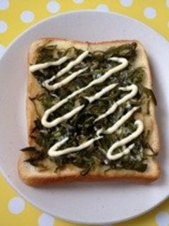 メカブで簡単トースト☆醤油マヨ味-レシピのメイン写真