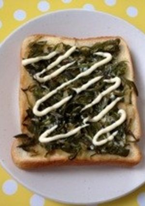メカブで簡単トースト☆醤油マヨ味-レシピのメイン写真