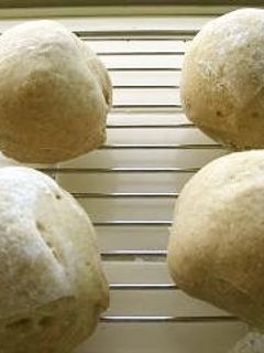 夜に発酵!忙しい朝でも焼き立てパン♪-レシピのメイン写真