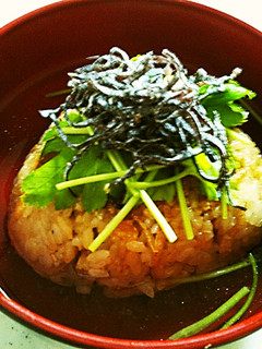 簡単!塩昆布と焼きおにぎりのダシ茶漬け♪-レシピのメイン写真