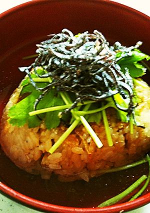 簡単！塩昆布と焼きおにぎりのダシ茶漬け♪-レシピのメイン写真