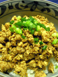 いり豆腐豚ひき丼-レシピのメイン写真
