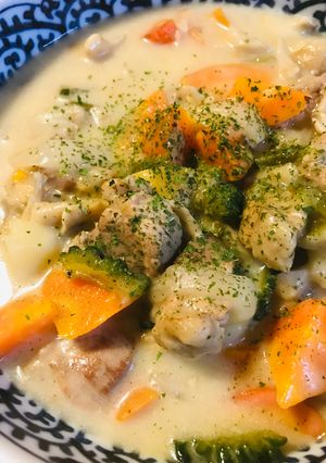 市販ルーで●鶏肉＆ゴーヤーのクリームシチュー-レシピのメイン写真