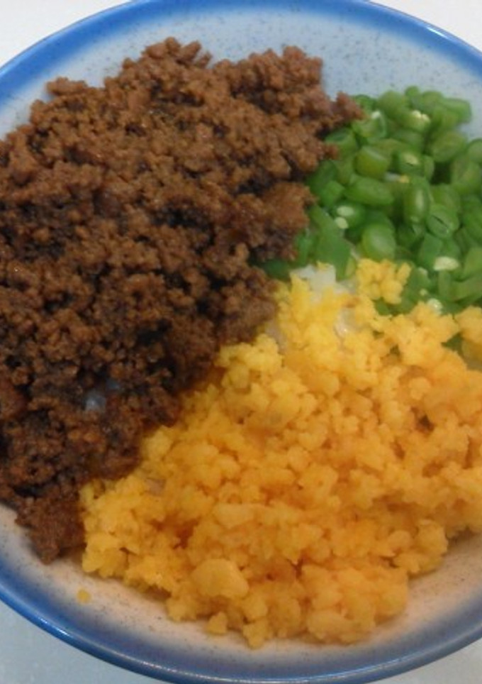 そぼろたっぷりの三色丼-レシピのメイン写真