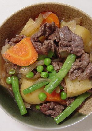 簡単だけど本格的な肉じゃが♪-レシピのメイン写真