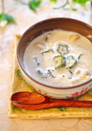優しい味わい♪オクラの塩昆布ミルクスープ-レシピのメイン写真