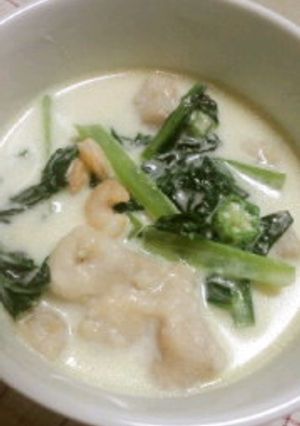 鶏肉と小松菜の牛乳スープ-レシピのメイン写真