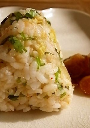 キムチとコリアンダーのおにぎり-レシピのメイン写真