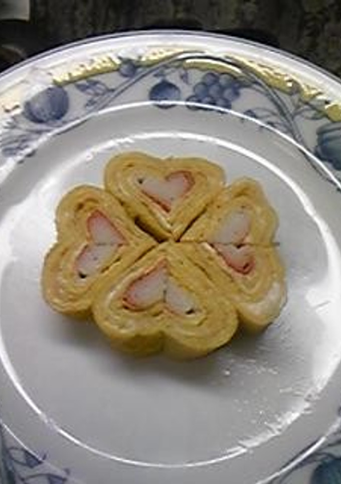 お弁当に♡ハートのかわいいカニマヨ卵焼き-レシピのメイン写真