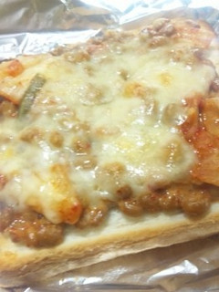 ボリューム満点!!キムチ納豆トースト-レシピのメイン写真