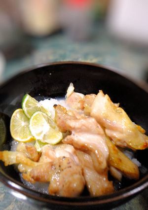 さっぱりとすだちおろし★地鶏もも肉の焼き-レシピのメイン写真