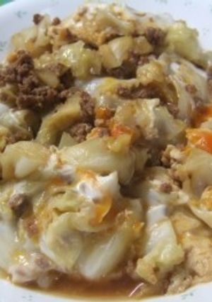 節約・簡単【キャベツとひき肉の卵とじ】-レシピのメイン写真