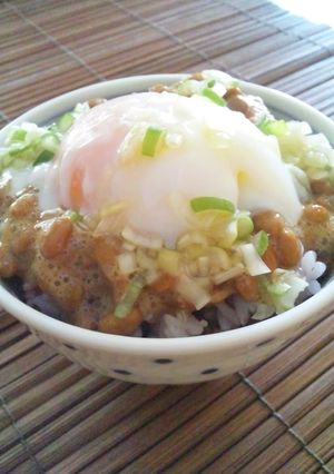 子供が喜ぶ♡雑穀ごはん～納豆温玉のせ♡-レシピのメイン写真