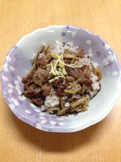 牛肉ときのこの十六穀混ぜごはん-レシピのメイン写真