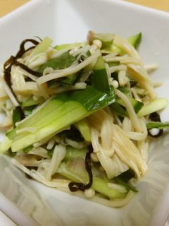 ☆お通し☆えのきの薬味をきかせた昆布和え-レシピのメイン写真