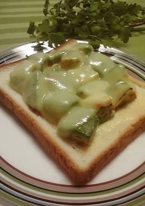 簡単☆アボカドと醤油麹の和風トースト♫-レシピのメイン写真