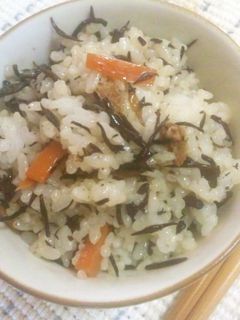 ひじき混ぜご飯-レシピのメイン写真