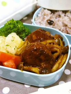 煮込みハンバーグ-レシピのメイン写真