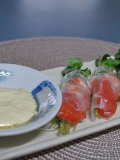 サーモンの生春巻きごま油マヨディップ-レシピのメイン写真