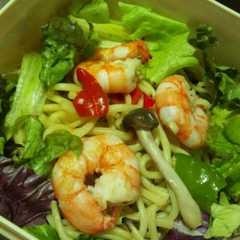 รูปของ ＊ﾅﾝﾌﾟﾗｰでアジアン焼きそばサラダ＊