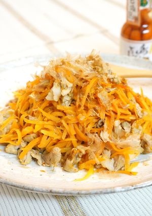 お肉が入ったにんじんしりしり-レシピのメイン写真