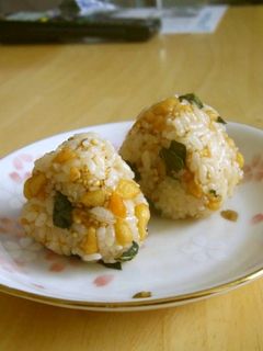 青じそと天かすのさっぱりおにぎり-レシピのメイン写真