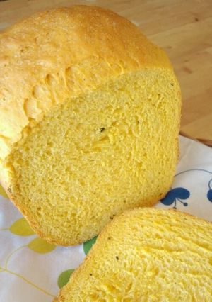 余ったかぼちゃの煮物でHBのパン♪-レシピのメイン写真