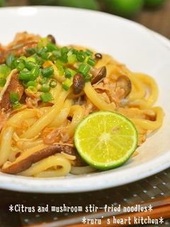 ✿秋色かほる♬すだちと茸の焼きうどん✿-レシピのメイン写真