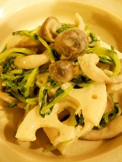 れんこん、しめじ、豆苗の胡麻和え-レシピのメイン写真