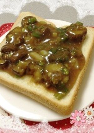 残った麻婆茄子は食パンにのせて♪♫-レシピのメイン写真