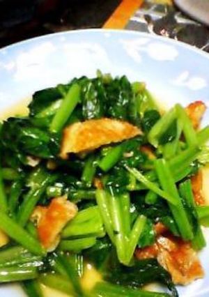 ほうれん草とパリパリ鶏皮の炒め物-レシピのメイン写真