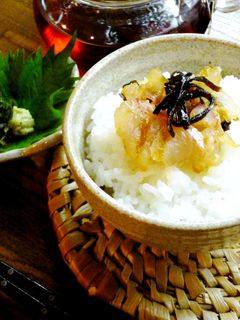 塩こんぶで♪鯛の香り茶漬け-レシピのメイン写真