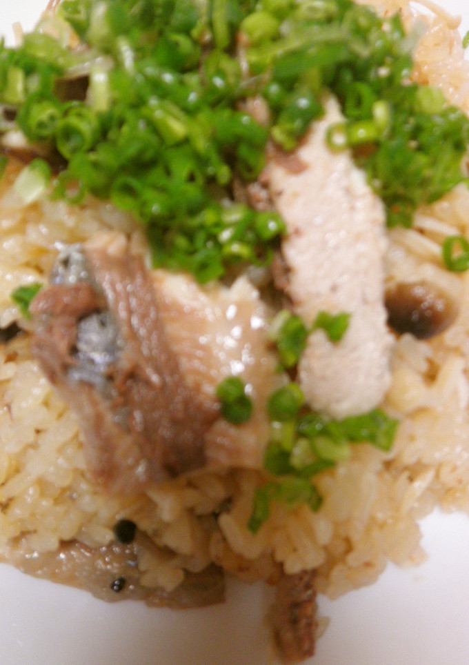 秋刀魚ときのこの炊き込みご飯-レシピのメイン写真