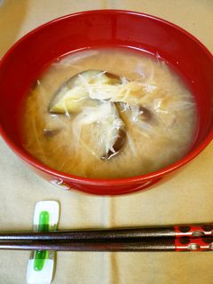 茄子とみょうがのお味噌汁-レシピのメイン写真