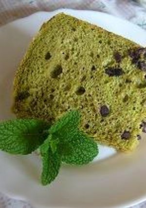 甘納豆入り抹茶シフォンケーキ-レシピのメイン写真
