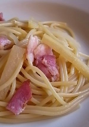 沢庵とベーコンのバター醤油スパゲティー-レシピのメイン写真