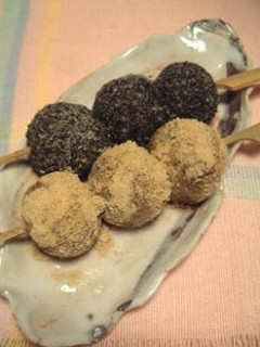 豆腐白玉だんご <黄な粉とゴマ味>-レシピのメイン写真