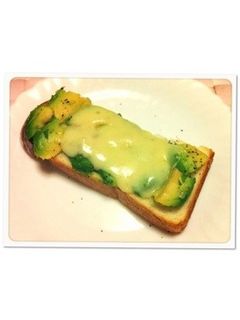 アボカドソルトトースト-レシピのメイン写真